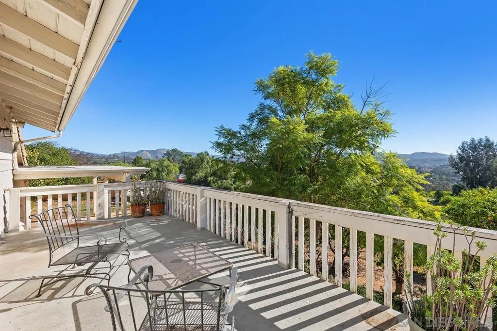 13747 49 Little Pond Rd, Valley Center, California 92082 home-pic-26