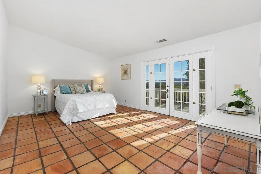 13747 49 Little Pond Rd, Valley Center, California 92082 home-pic-21