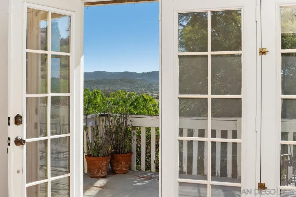 13747 49 Little Pond Rd, Valley Center, California 92082 home-pic-24