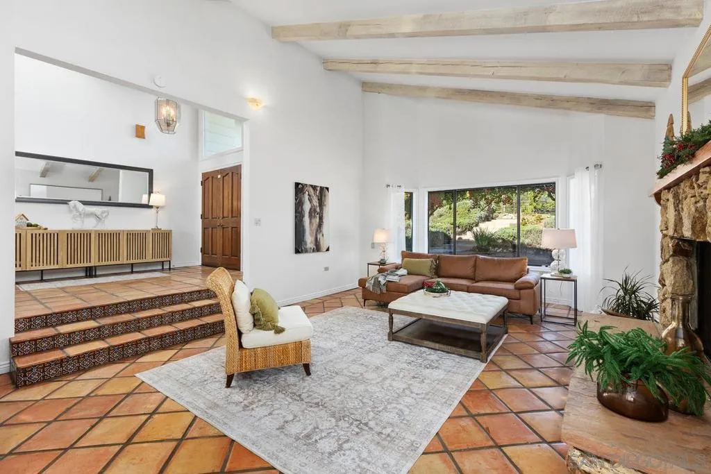13747 49 Little Pond Rd, Valley Center, California 92082 home-pic-7