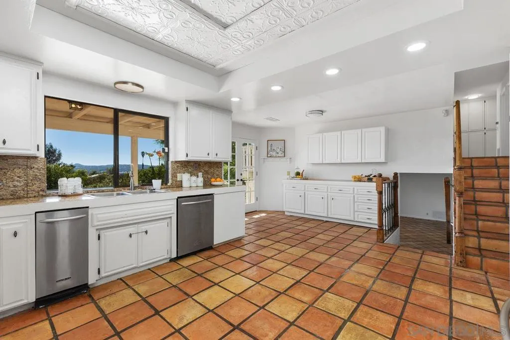 13747 49 Little Pond Rd, Valley Center, California 92082 home-pic-13