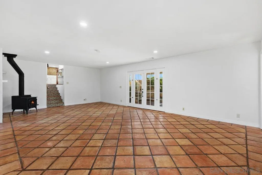 13747 49 Little Pond Rd, Valley Center, California 92082 home-pic-16