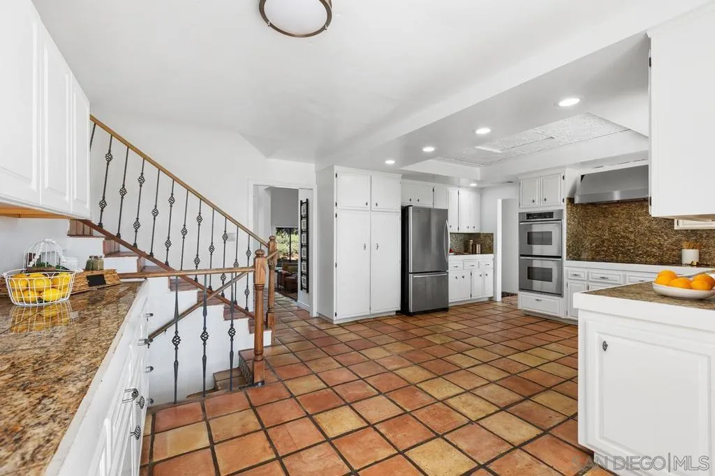 13747 49 Little Pond Rd, Valley Center, California 92082 home-pic-12