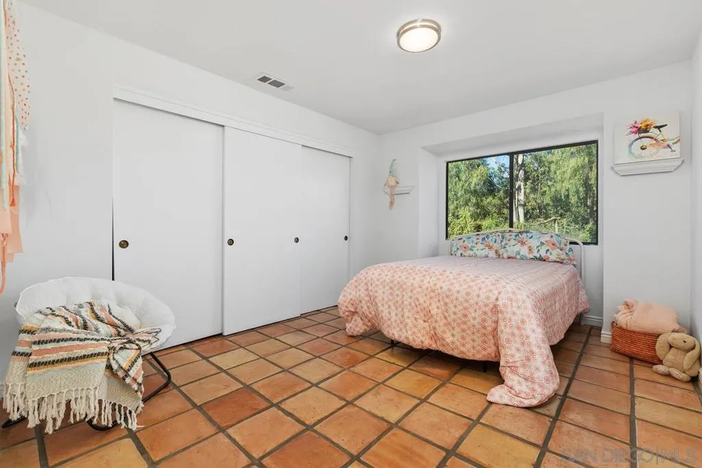13747 49 Little Pond Rd, Valley Center, California 92082 home-pic-20