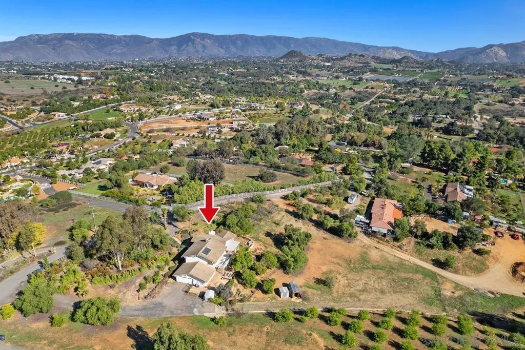 13747 49 Little Pond Rd, Valley Center, California 92082 home-pic-38