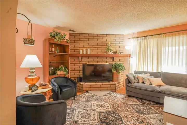 27407 Azurite, Barstow, California 92311