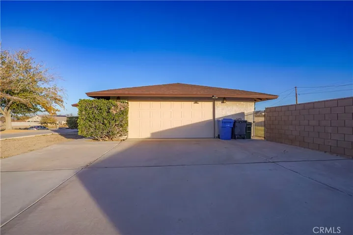 27407 Azurite, Barstow, California 92311