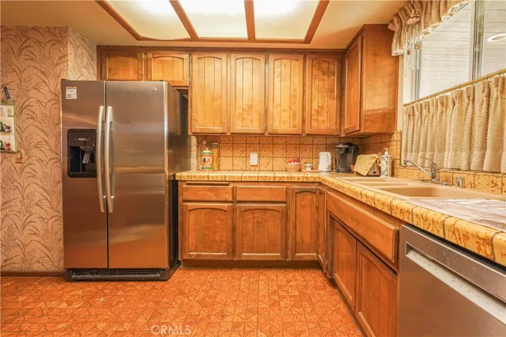 27407 Azurite, Barstow, California 92311