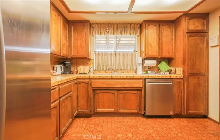 27407 Azurite, Barstow, California 92311