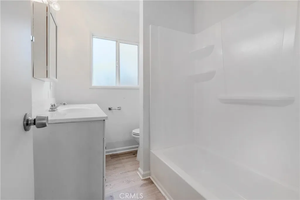 2916 Halldale, Los Angeles, California 90018 home-pic-19