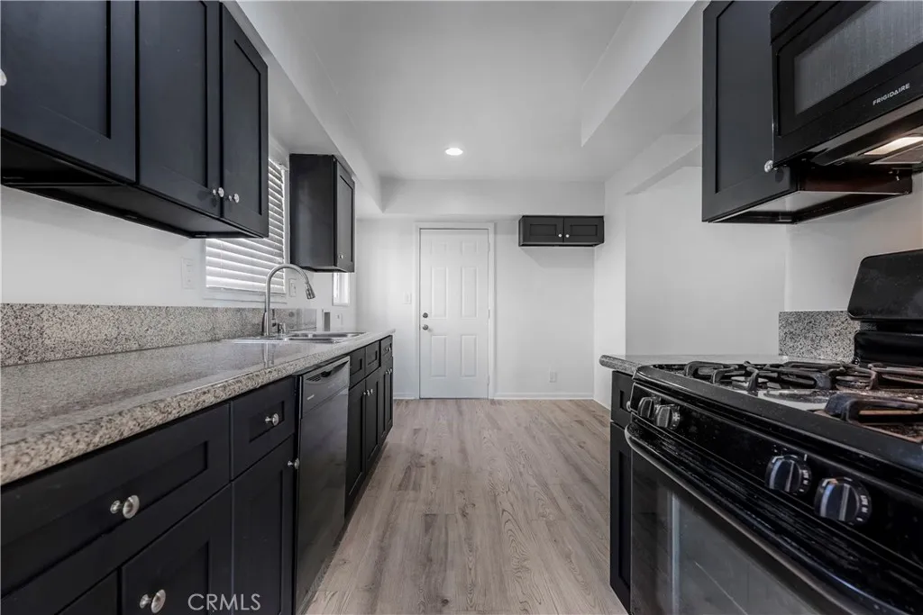 2916 Halldale, Los Angeles, California 90018 home-pic-3