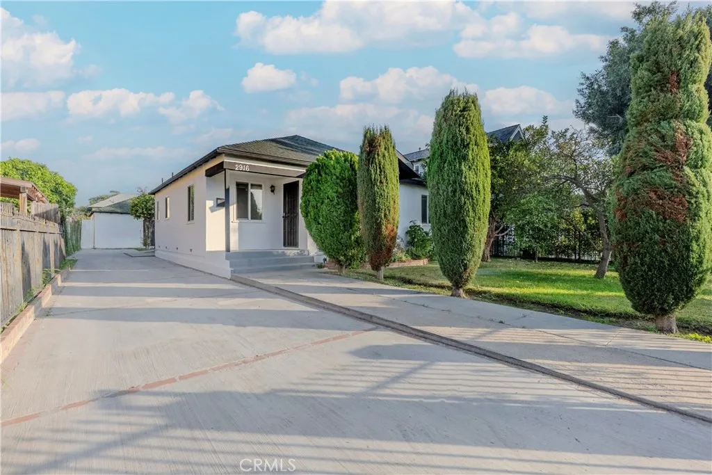 2916 Halldale, Los Angeles, California 90018 home-pic-1