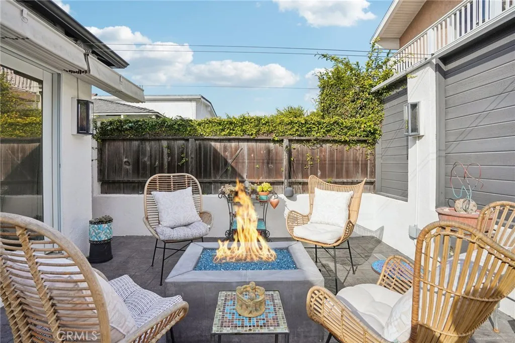 1728 Goodman Avenue, Redondo Beach, California 90278 home-pic-26