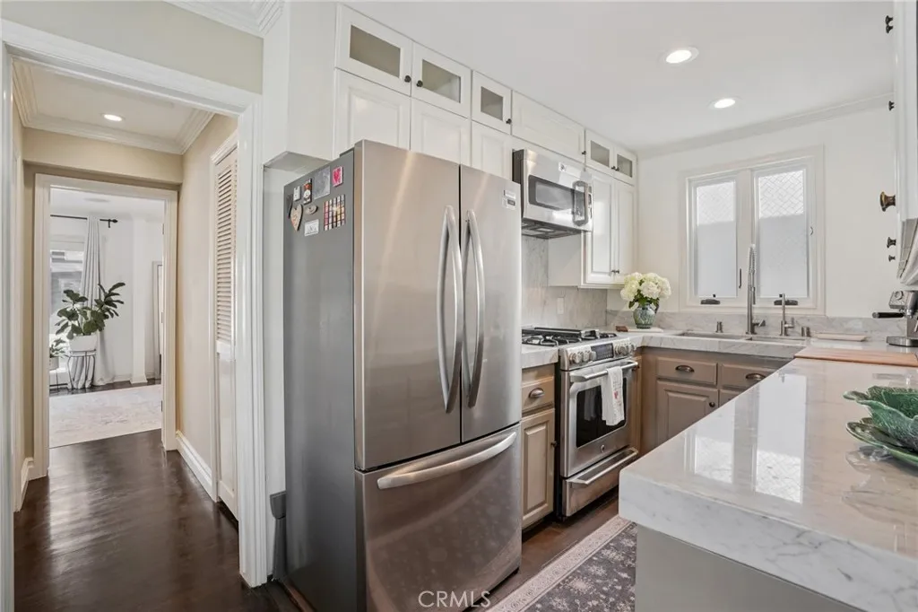 1728 Goodman Avenue, Redondo Beach, California 90278 home-pic-16