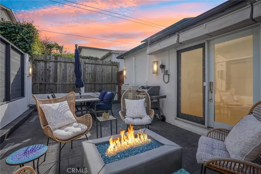 1728 Goodman Avenue, Redondo Beach, California 90278 home-pic-1