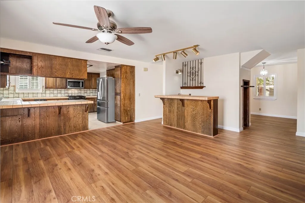 36421 Oliver, Palmdale, California 93551 home-pic-27