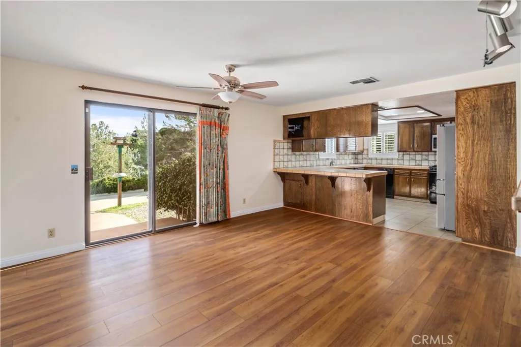 36421 Oliver, Palmdale, California 93551 home-pic-24