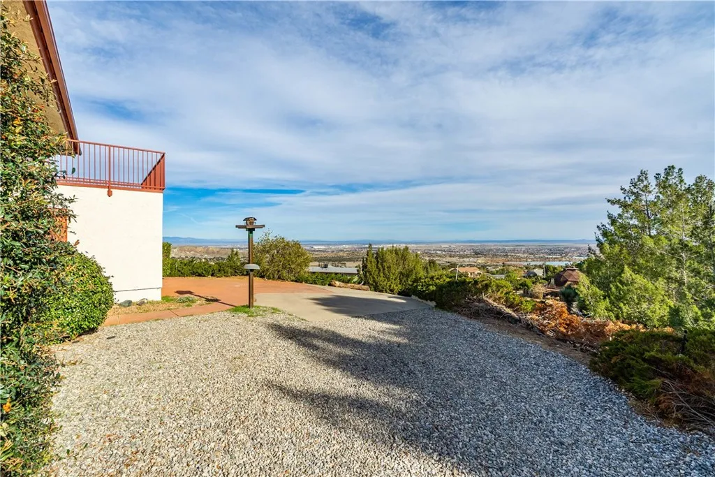 36421 Oliver, Palmdale, California 93551 home-pic-7