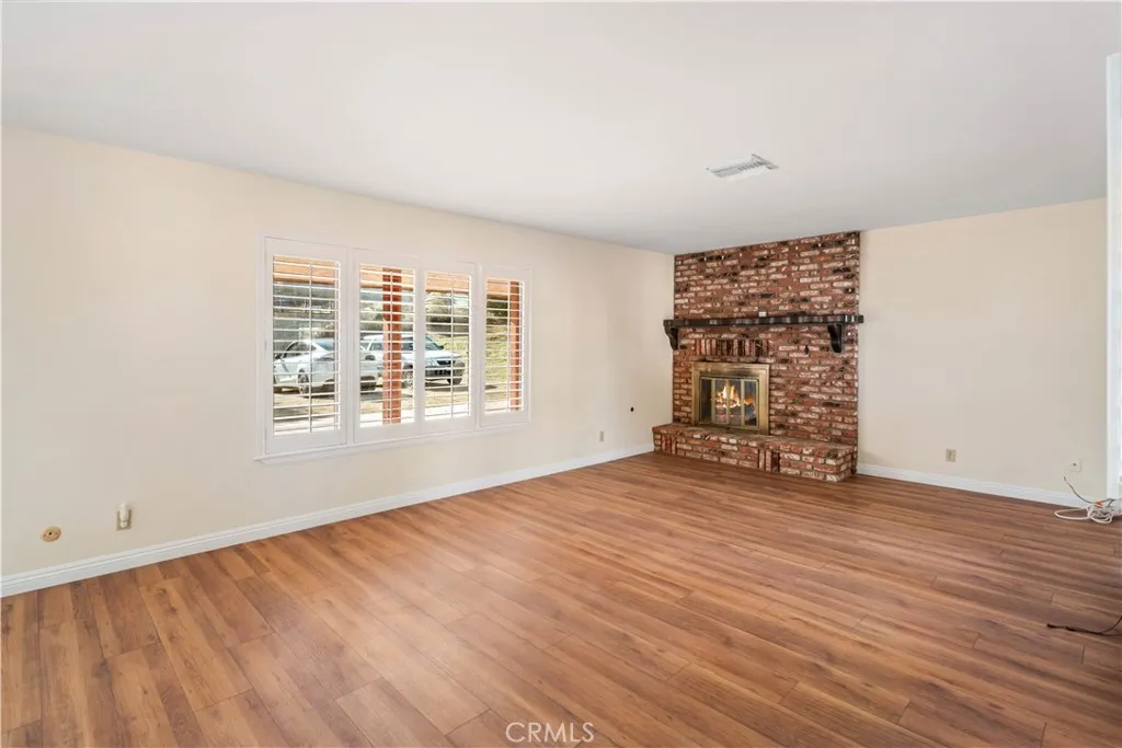 36421 Oliver, Palmdale, California 93551 home-pic-17