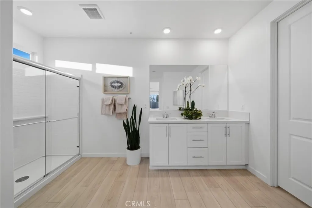 42835 56th Street W, Lancaster, California 93536 home-pic-17