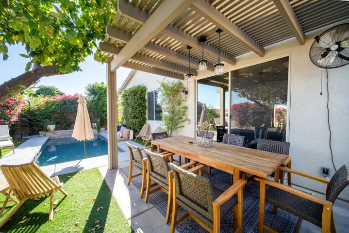 Anastacia BBQ and Pool