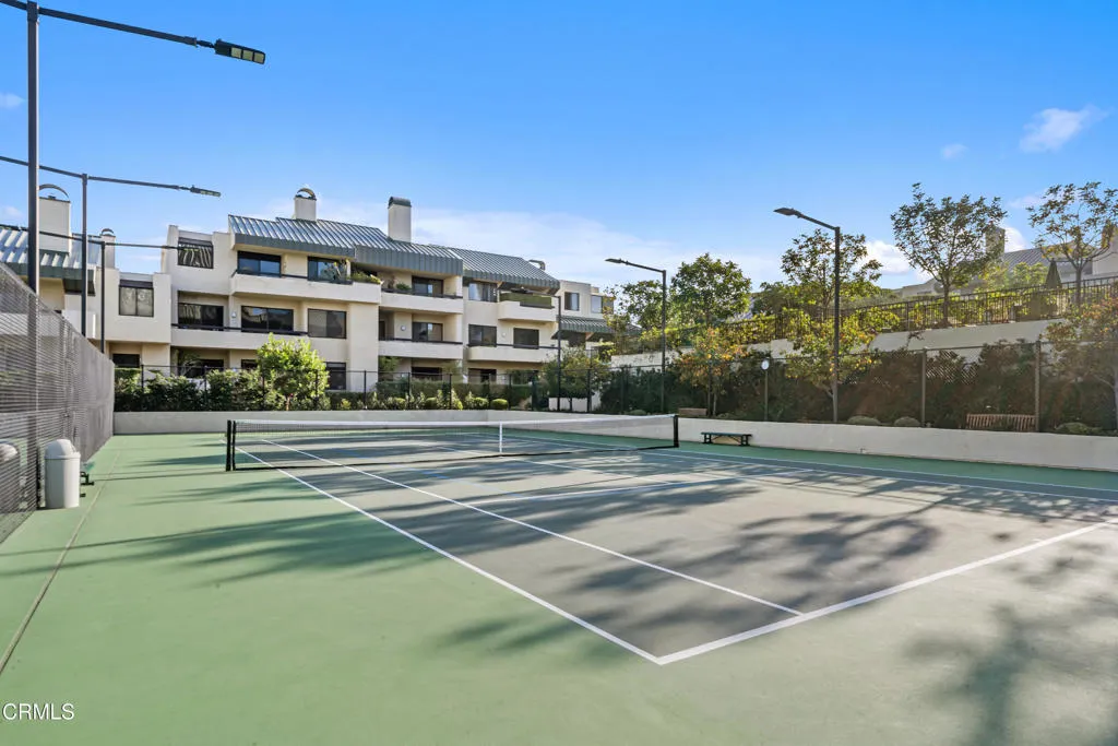 2329 Century Hill, Los Angeles, California 90067 home-pic-29