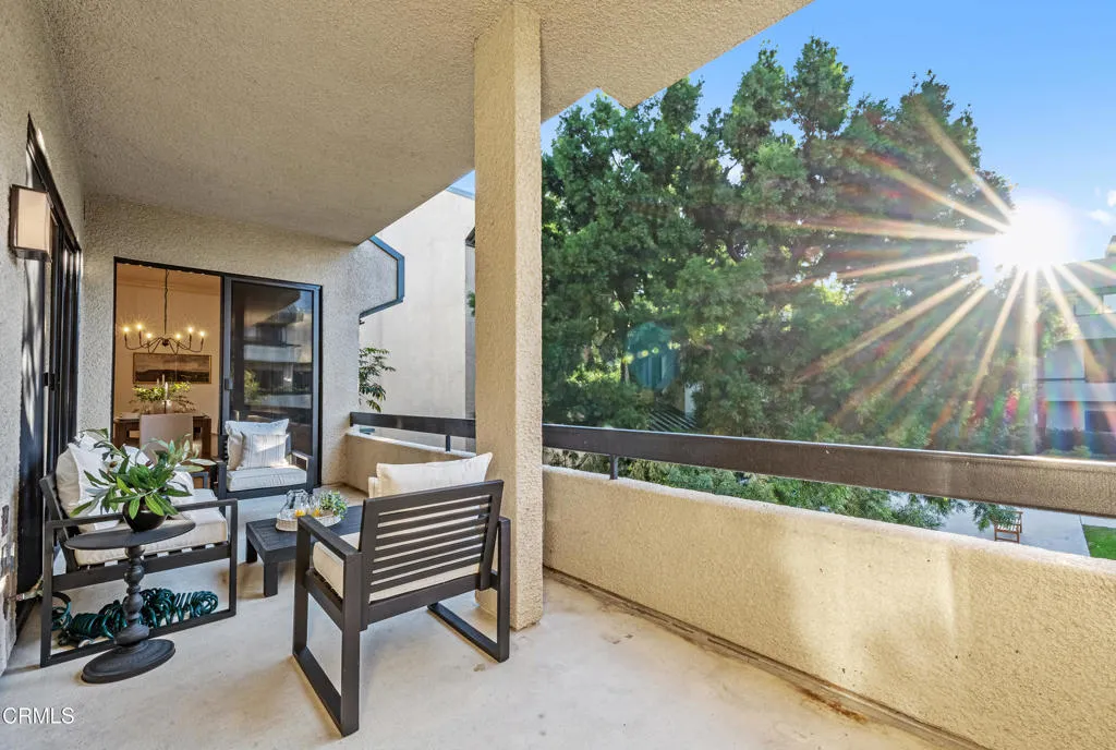 2329 Century Hill, Los Angeles, California 90067 home-pic-8