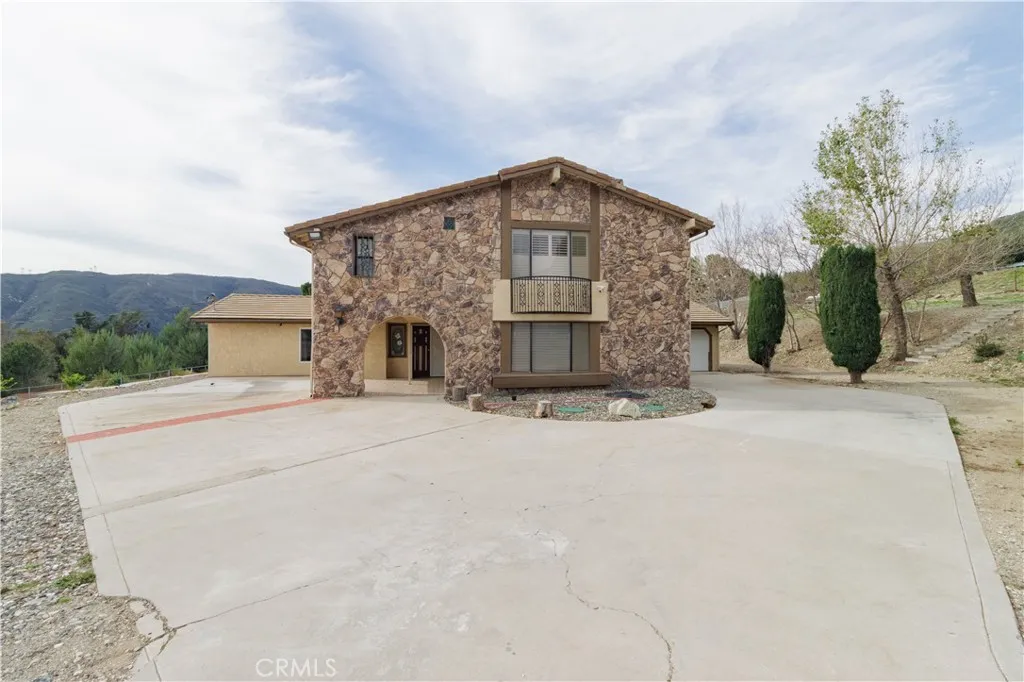 750 Woodlawn, San Bernardino, California 92407 — photo 4