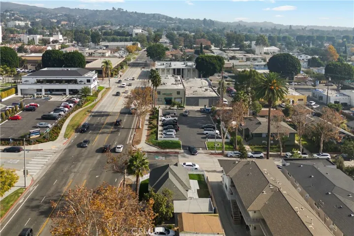 7603 Comstock, Whittier, California 90602