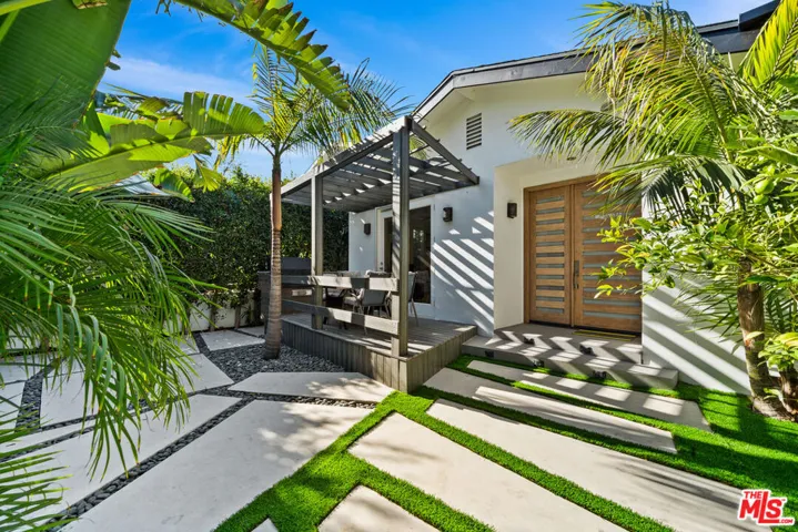 355 S Sycamore Avenue, Los Angeles, California 90036