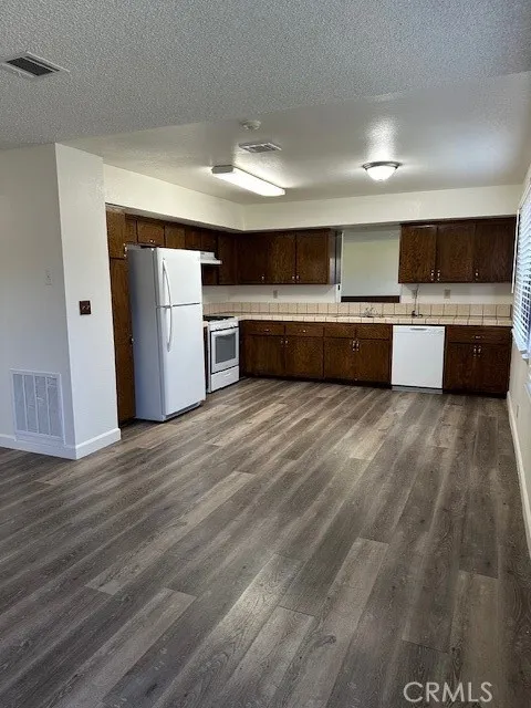 14952 Ritter, Victorville, California 92394 home-pic-5