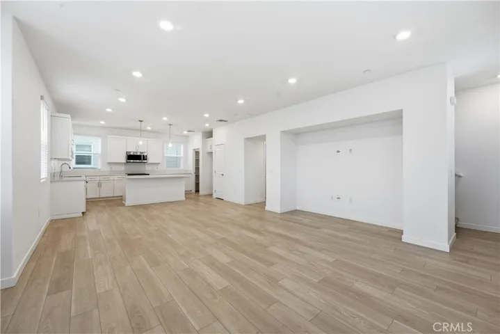 PHOTO IS OF MODEL MATCH