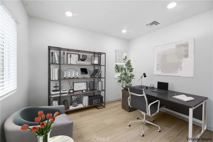 PHOTO IS OF MODEL MATCH