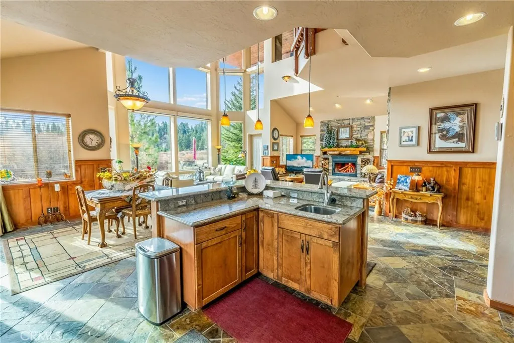 39255 Seminole, Fawnskin, California 92333 home-pic-6