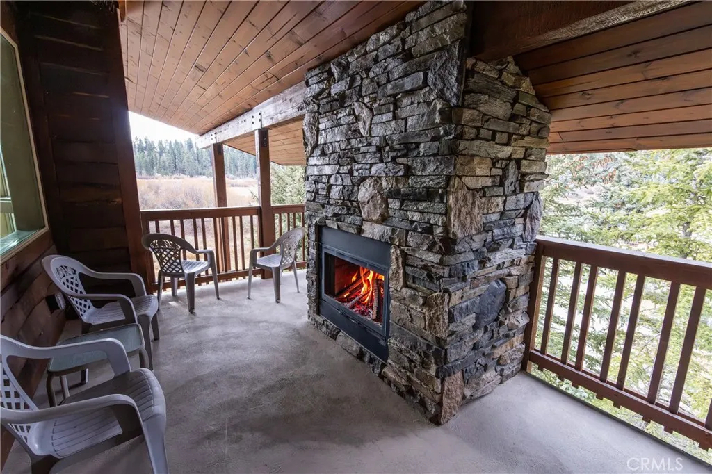39255 Seminole, Fawnskin, California 92333 home-pic-33