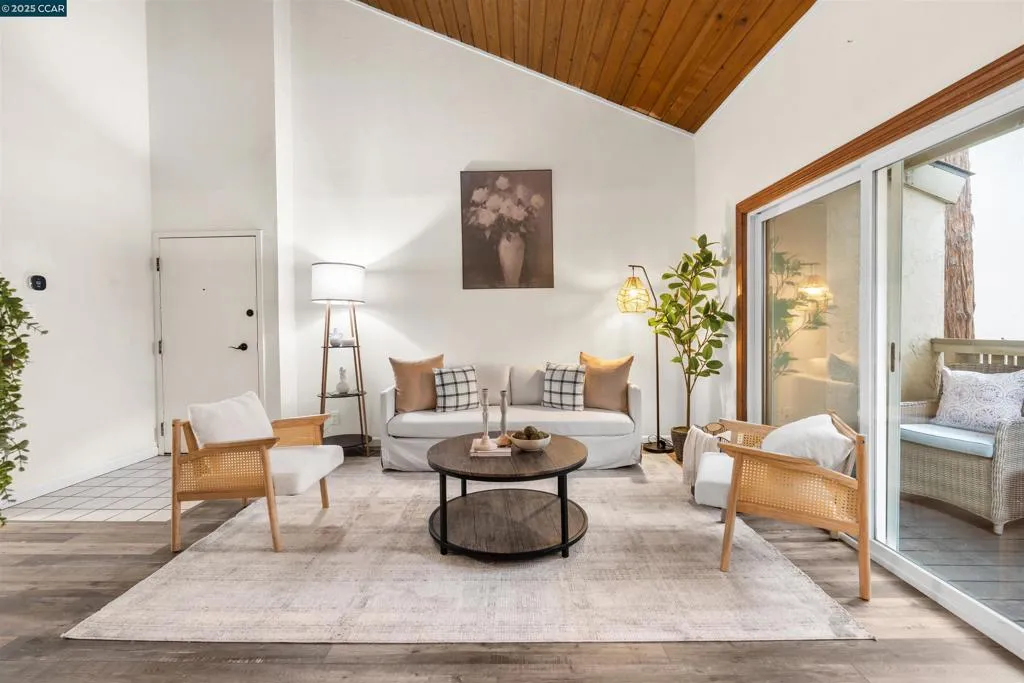 2720 Oak Rd 129, Walnut Creek, California 94597 home-pic-4