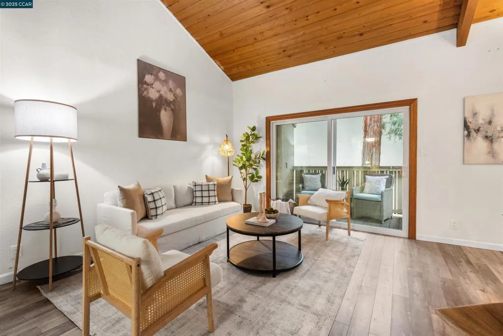 2720 Oak Rd 129, Walnut Creek, California 94597 home-pic-3