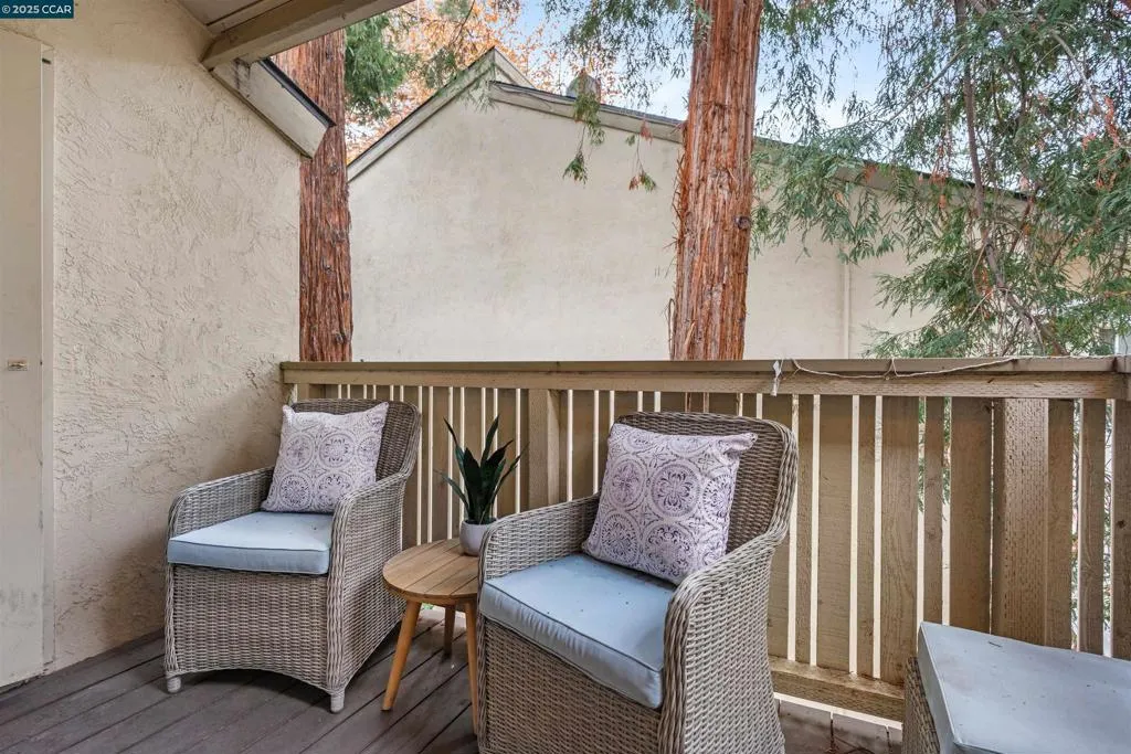2720 Oak Rd 129, Walnut Creek, California 94597 home-pic-23