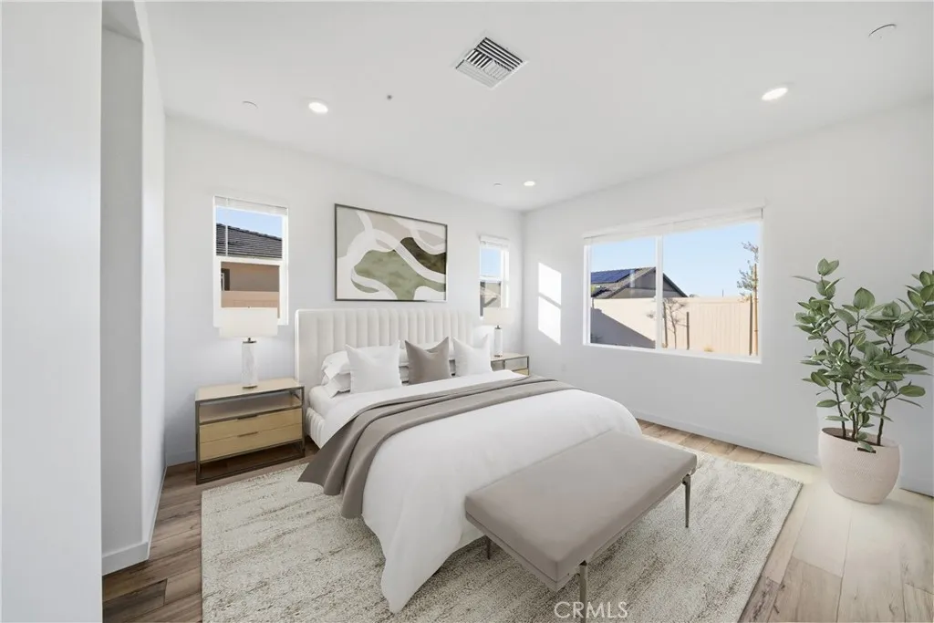 3248 E Avenue J-3, Lancaster, California 93535 home-pic-16