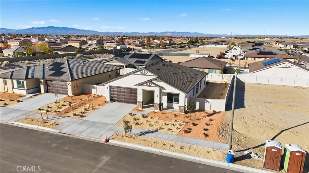 3248 E Avenue J-3, Lancaster, California 93535 home-pic-5