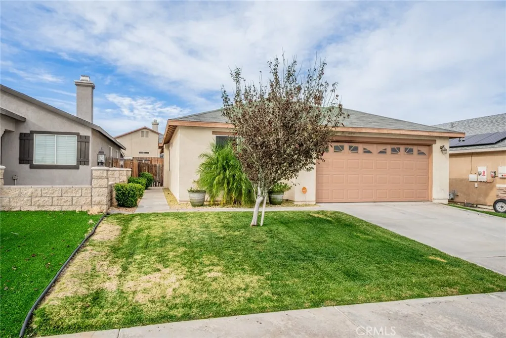 13686 Sylvan Oaks Road, Victorville, California 92392 home-pic-3