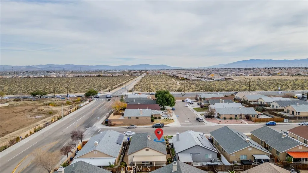13686 Sylvan Oaks Road, Victorville, California 92392 home-pic-37