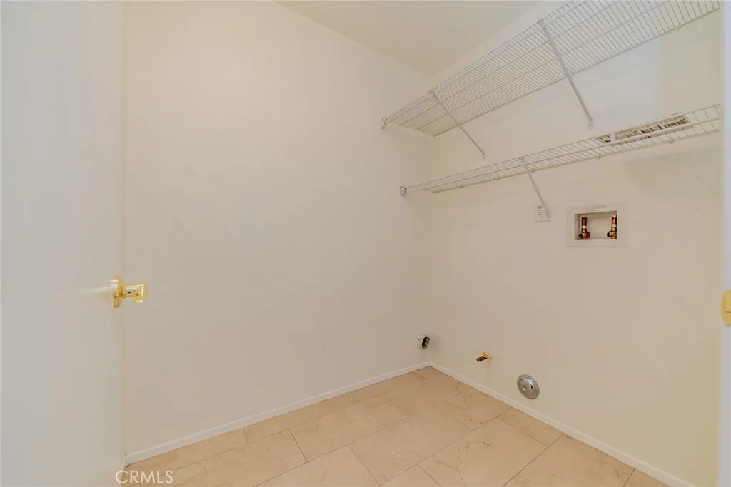 13686 Sylvan Oaks Road, Victorville, California 92392 home-pic-20