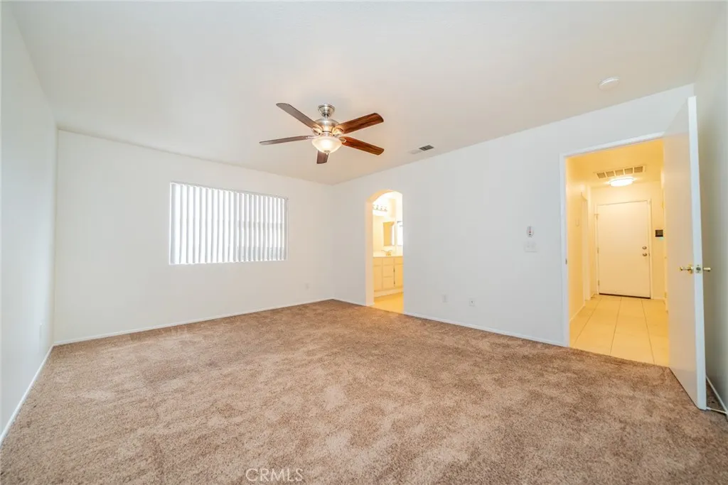 13686 Sylvan Oaks Road, Victorville, California 92392 home-pic-14
