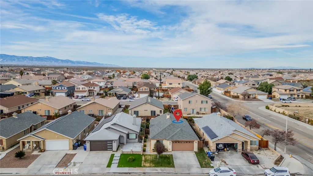 13686 Sylvan Oaks Road, Victorville, California 92392 home-pic-34