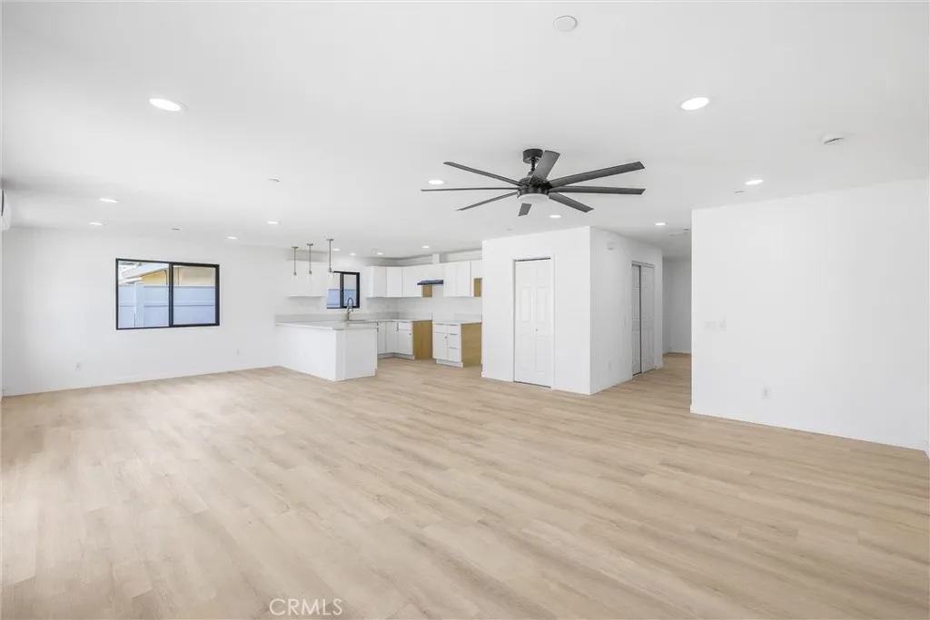 1243 N California, Beaumont, California 92223 home-pic-7