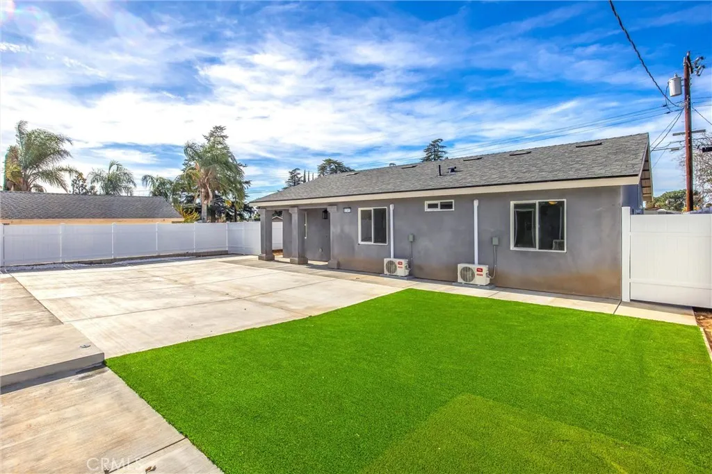 1243 N California, Beaumont, California 92223 home-pic-20