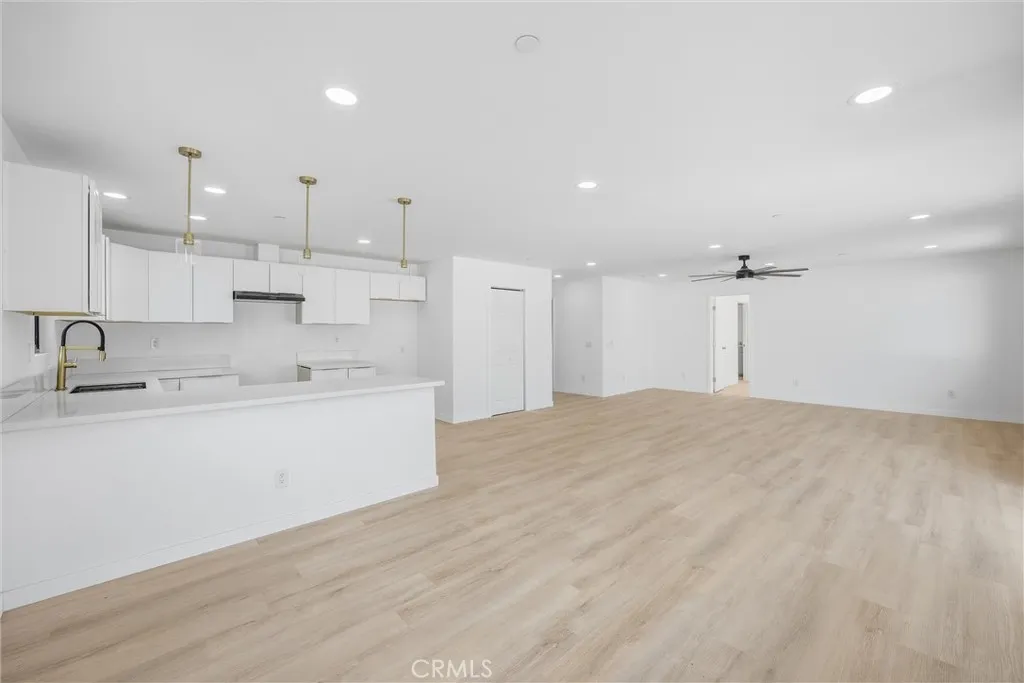 1243 N California, Beaumont, California 92223 home-pic-6
