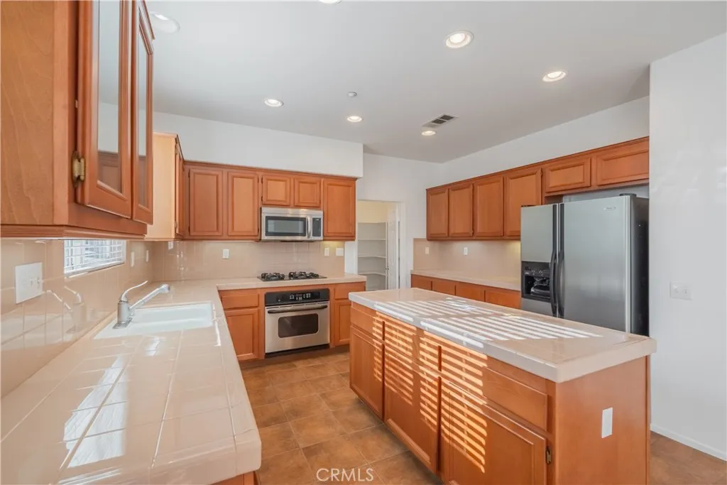 4863 Yale Street, Montclair, California 91763 home-pic-11