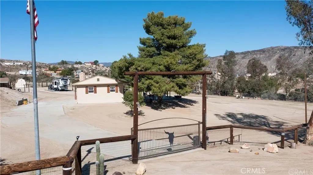 42343 Witten Drive, Aguanga, California 92536 home-pic-42